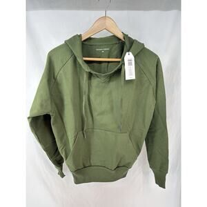 NWT -‎ Army Green Universal Standard Sweatshirt 4XS